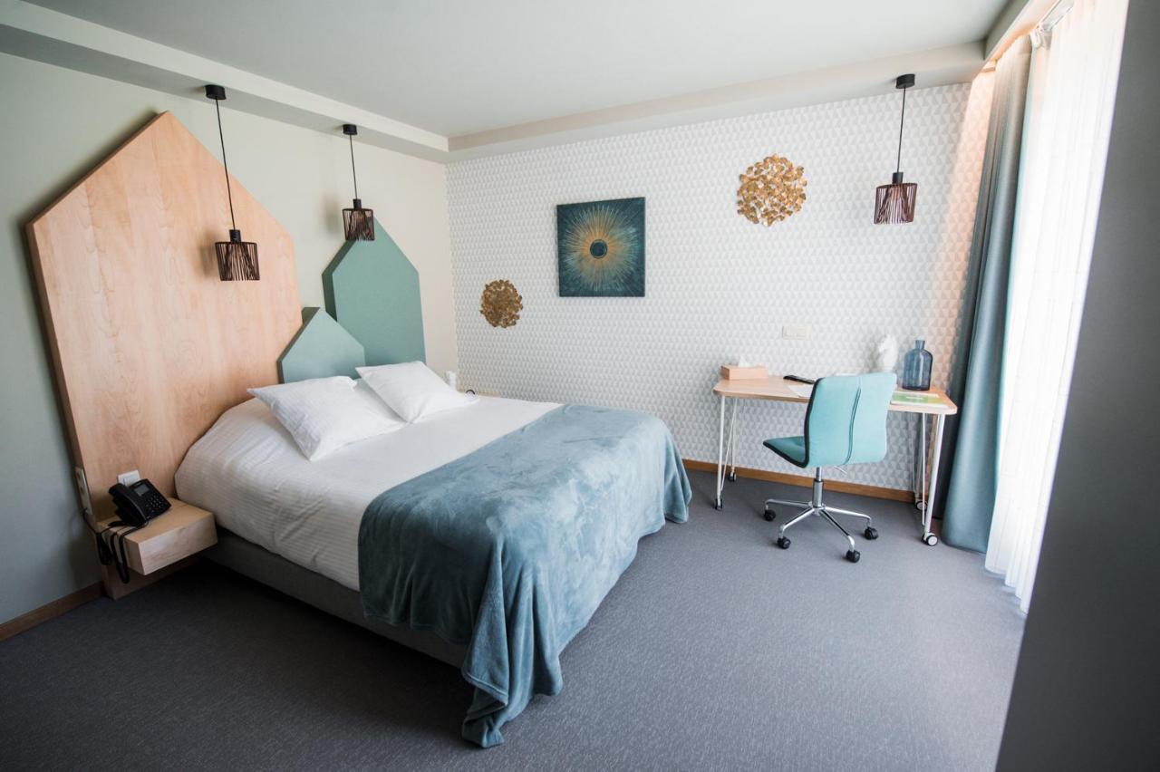La Libellule Hotel Боранг Екстериор снимка